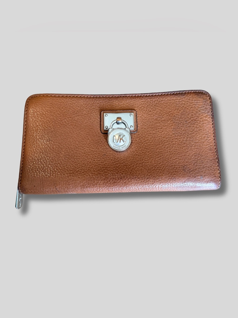 Michael Kors Hamilton Brown Saffiano Leather Tote with Matching Wallet - Picture 2 of 15